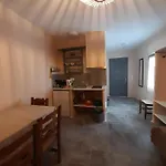 Kapsali Apartment *
